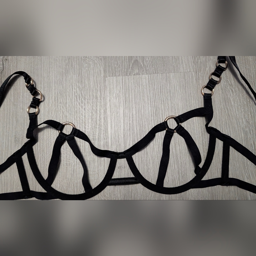 Victoria's Secret Black Strappy Cage Bralette